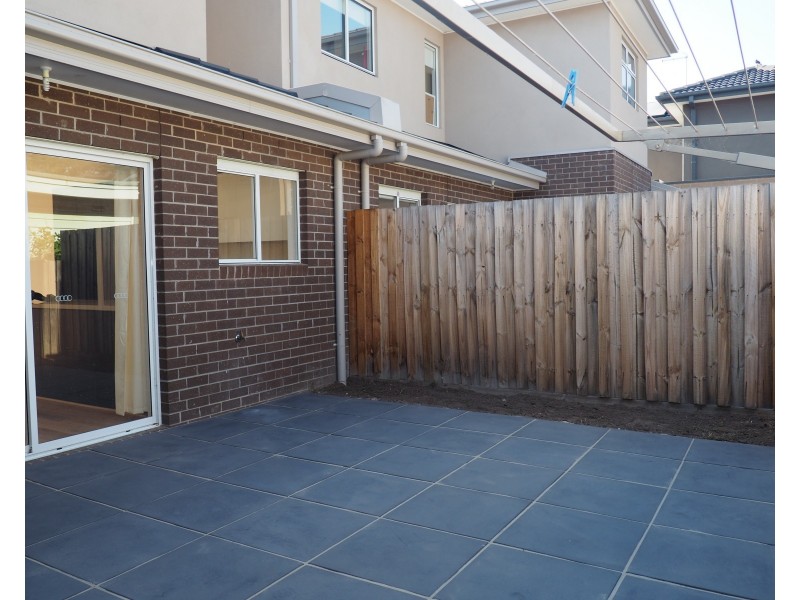 2a Leman Crescent, Noble Park VIC 3174