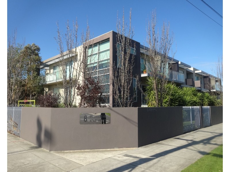 2/8 St James Avenue, Springvale VIC 3171