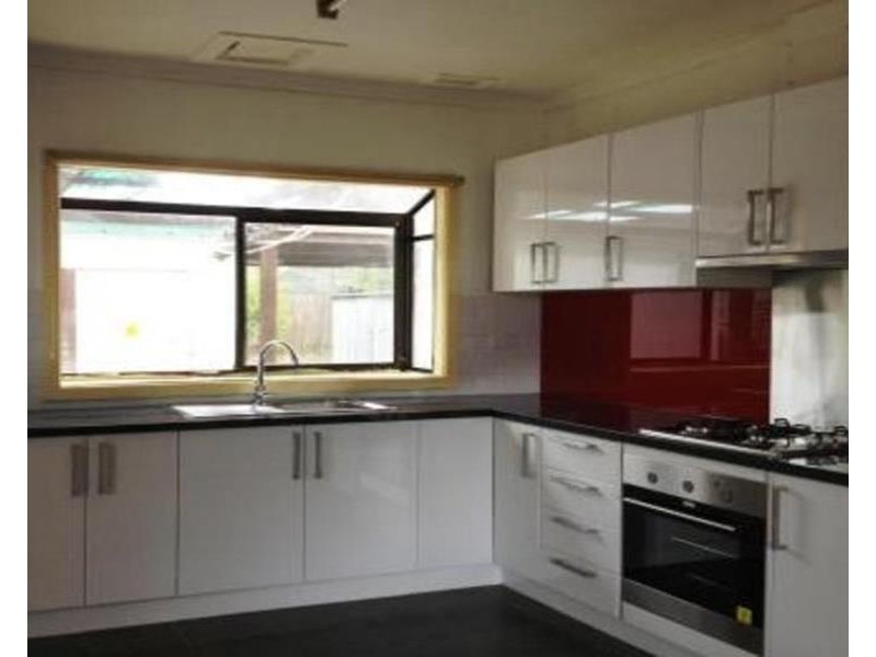 4 Menzies Avenue, Dandenong North VIC 3175