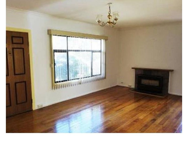 4 Menzies Avenue, Dandenong North VIC 3175