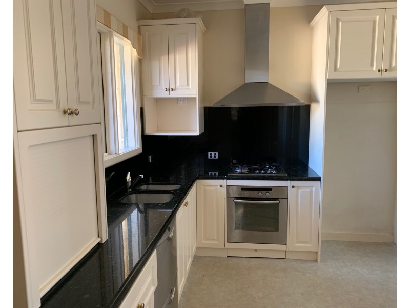 6 Elaine Court, Springvale VIC 3171