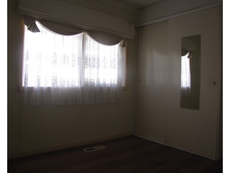 30 Royal Avenue, Springvale VIC 3171