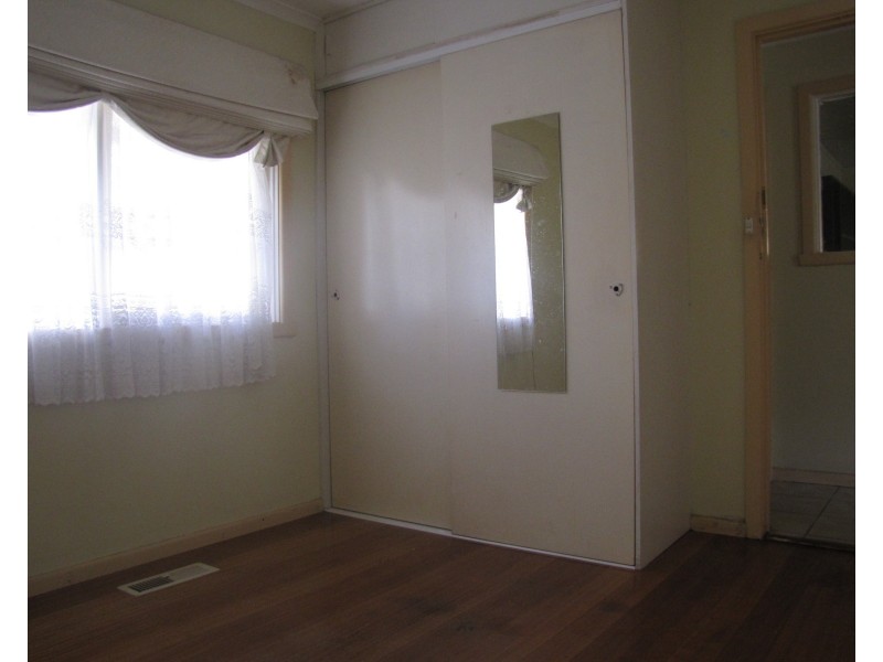 30 Royal Avenue, Springvale VIC 3171