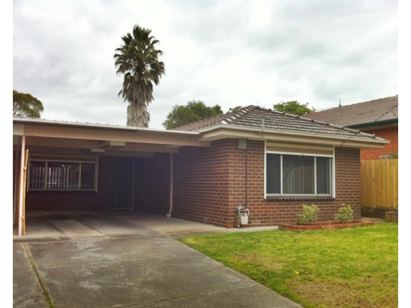 1/8  Coleman Court, Dandenong North VIC 3175