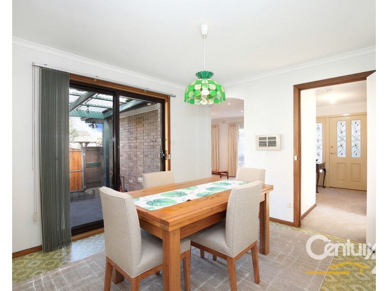 71 James Cook Drive, Endeavour Hills VIC 3802