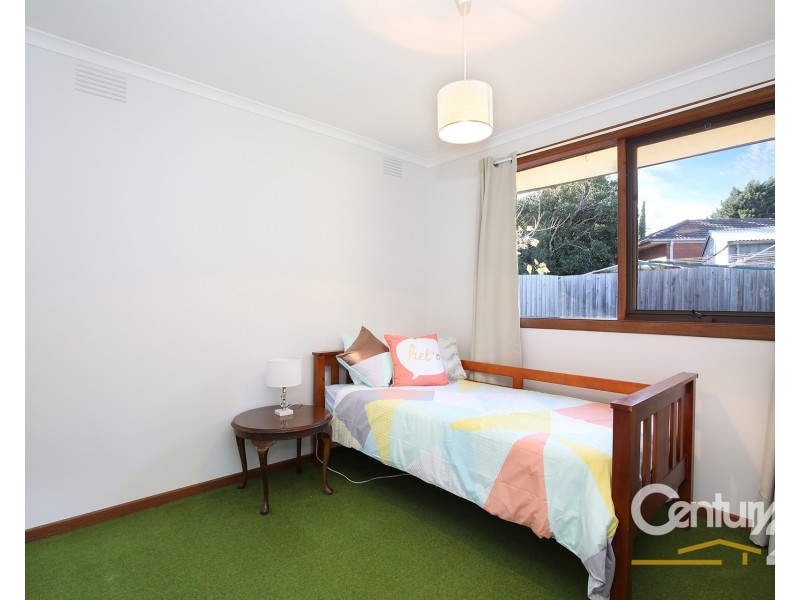 71 James Cook Drive, Endeavour Hills VIC 3802