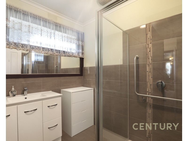 8 Cotswold Crescent, Springvale South VIC 3172