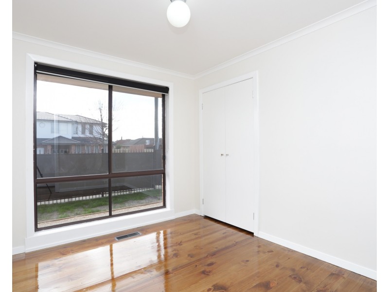 1/2  Rutherglen Street, Noble Park VIC 3174