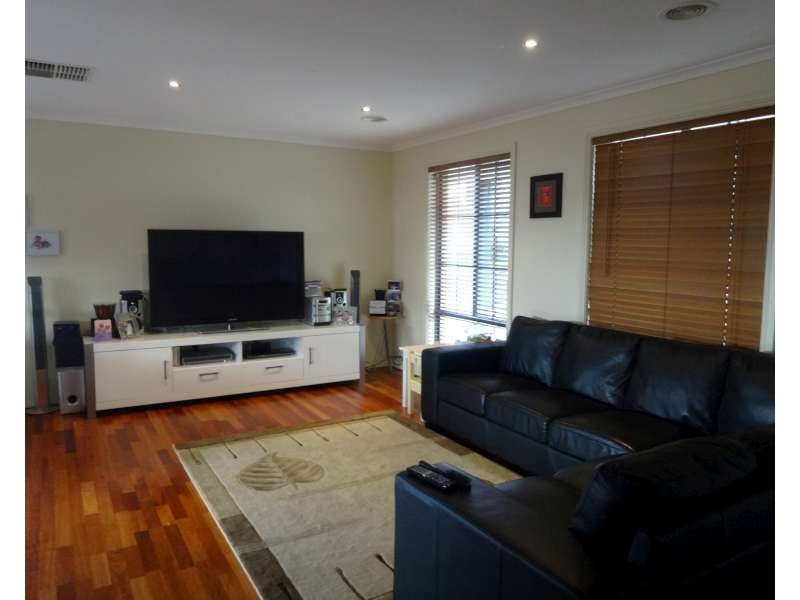 19  Luca Place, Pakenham VIC 3810