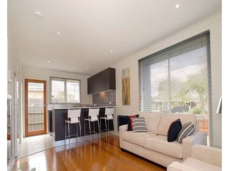 2/28  Vincent Crescent, Noble Park VIC 3174