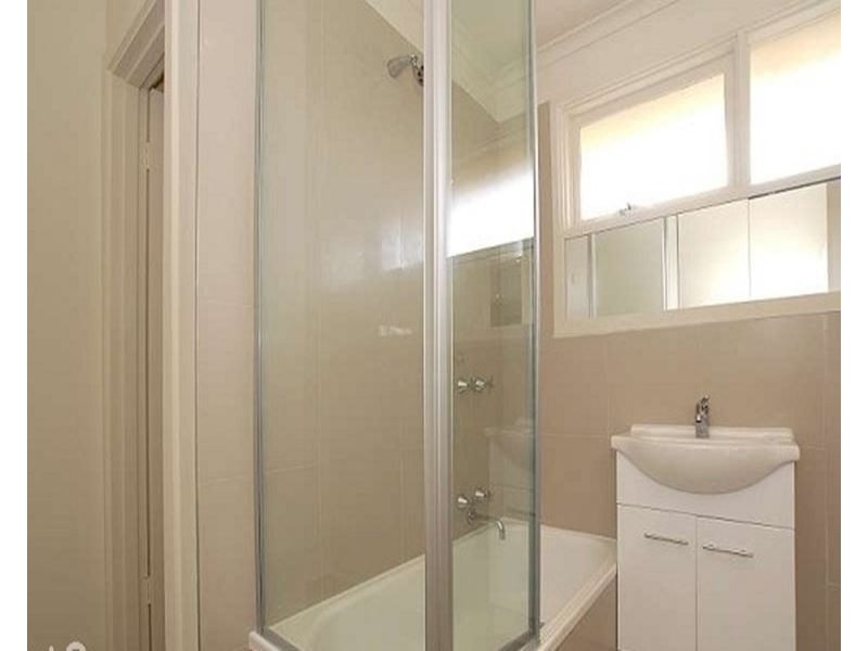 2/28  Vincent Crescent, Noble Park VIC 3174