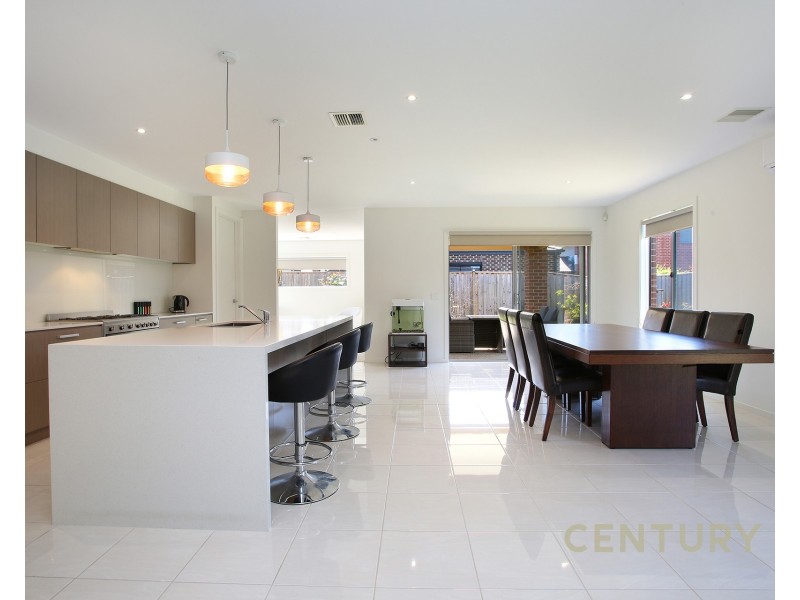 24 Yale Avenue, Keysborough VIC 3173