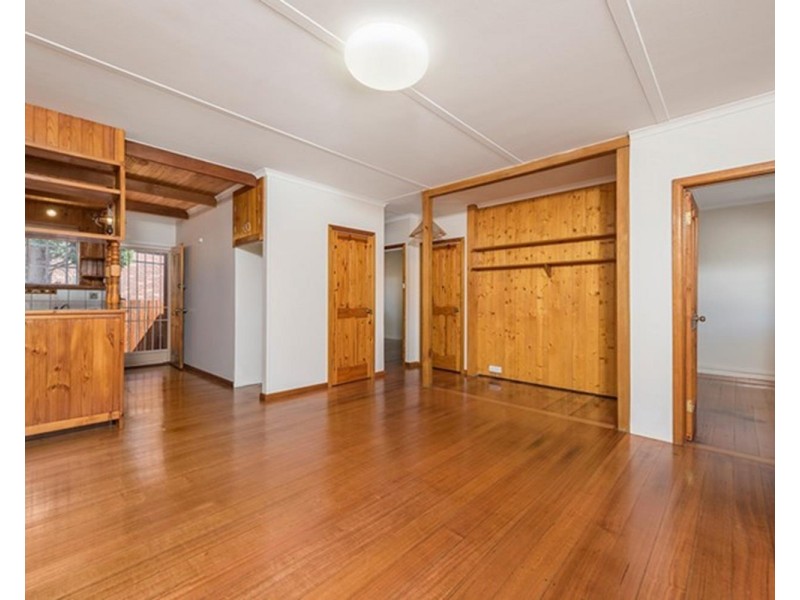 1/1 Stud Road, Dandenong VIC 3175