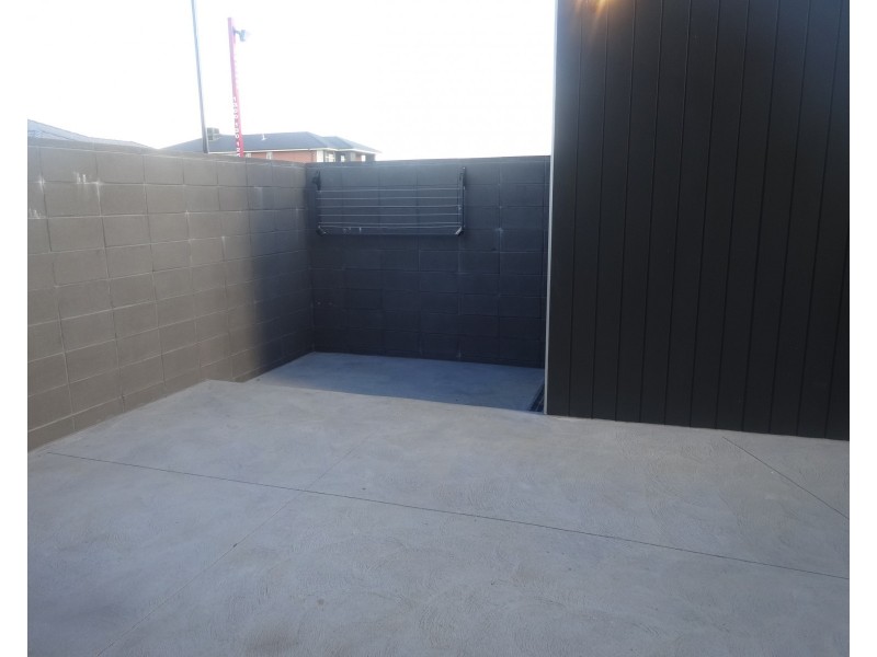 84 City Vista Circuit, Cranbourne West VIC 3977