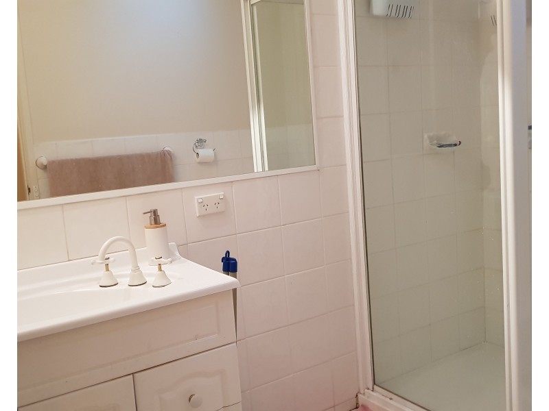 23 Essex Park Drive, Endeavour Hills VIC 3802