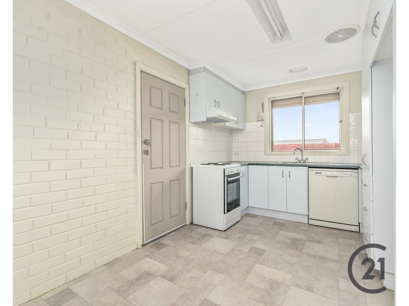 3/33 Gladstone Road, Dandenong VIC 3175