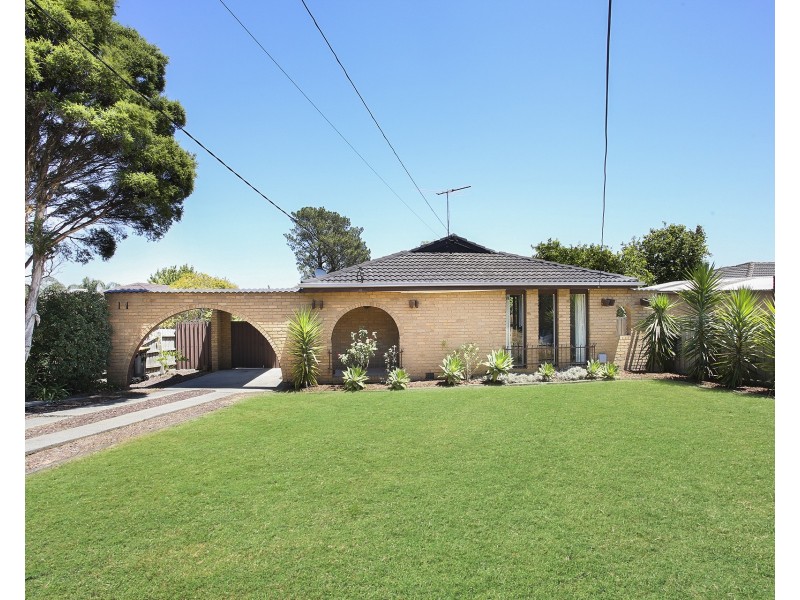 10 Roscoe Court, Noble Park North VIC 3174