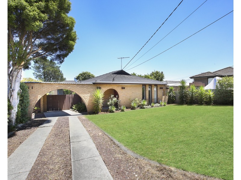 10 Roscoe Court, Noble Park North VIC 3174