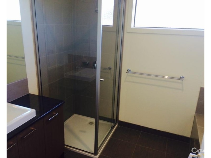 1/1 Ash Grove, Springvale VIC 3171