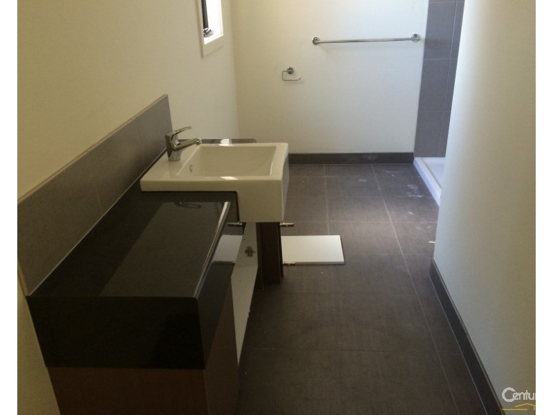 1/1 Ash Grove, Springvale VIC 3171