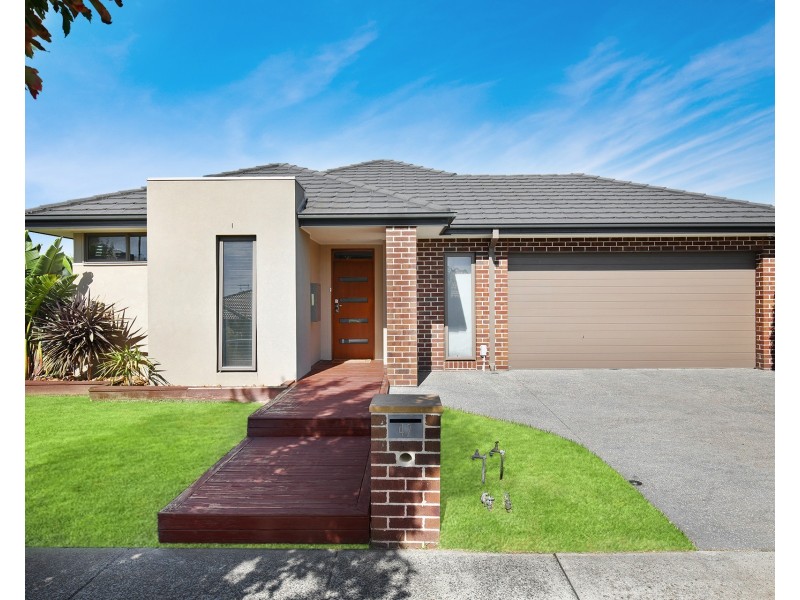 42 Flinders Park Drive, Officer VIC 3809