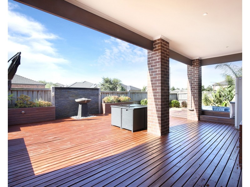 42 Flinders Park Drive, Officer VIC 3809