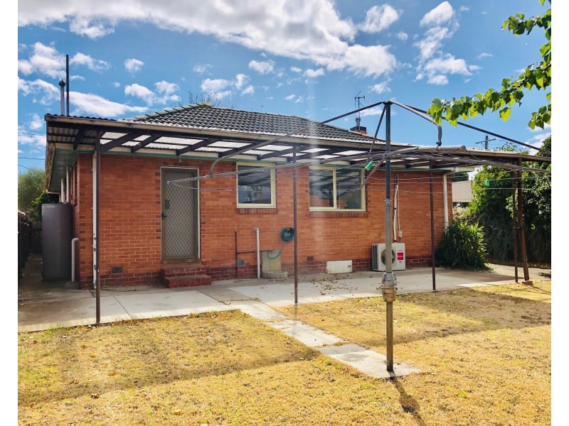 1 Namur Street, Noble Park VIC 3174