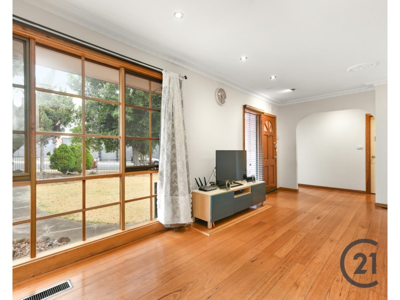 4 Heyington Crescent, Noble Park North VIC 3174