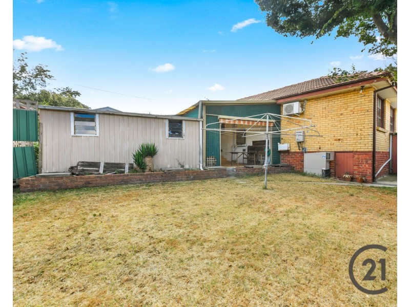 4 Heyington Crescent, Noble Park North VIC 3174