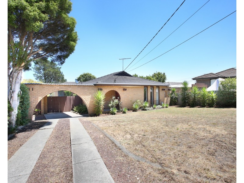 10 Roscoe Court, Noble Park North VIC 3174