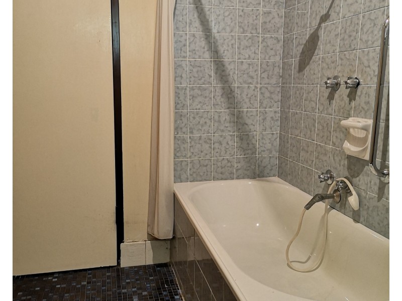 1/14 Brady Road, Dandenong North VIC 3175