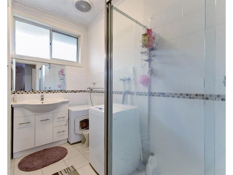 3/32 Vincent Crescent, Noble Park VIC 3174