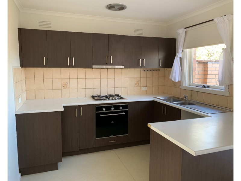 8 Thames Avenue, Springvale VIC 3171