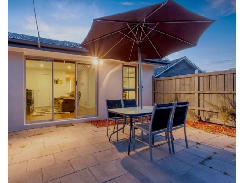 1/10 Marion Street, Seaford VIC 3198
