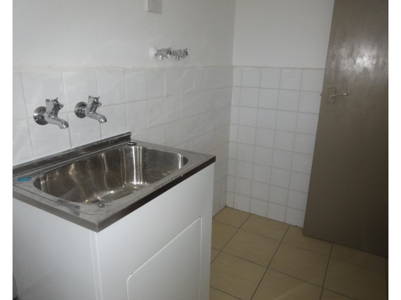 2/11 Leonard Avenue, Noble Park VIC 3174