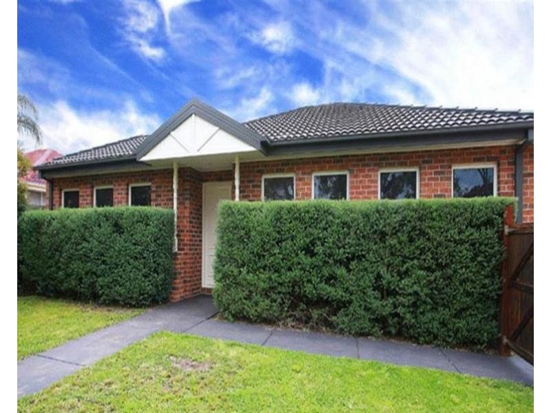 1/114 Railway Parade, Noble Park VIC 3174