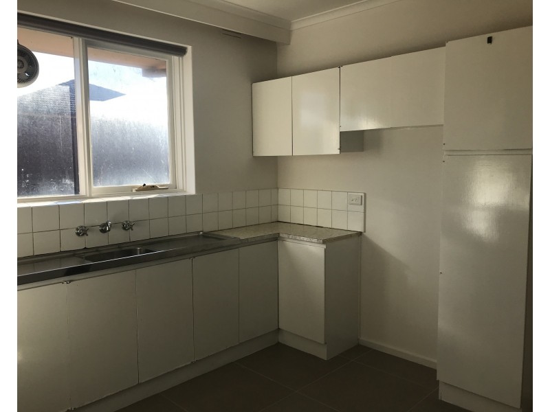 8/4-6 Keys Street, Dandenong VIC 3175
