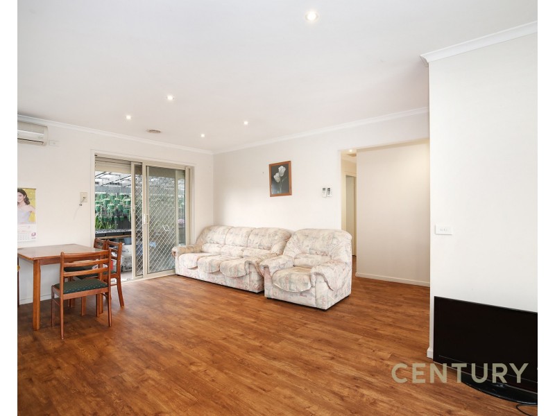 2/21 Parkview Close, Dandenong VIC 3175