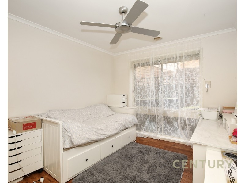 2/21 Parkview Close, Dandenong VIC 3175