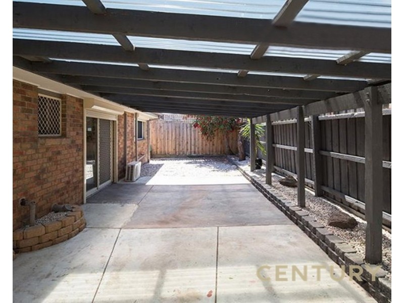 2/21 Parkview Close, Dandenong VIC 3175
