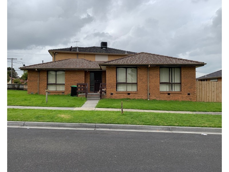 8 Iena Street, Dandenong VIC 3175