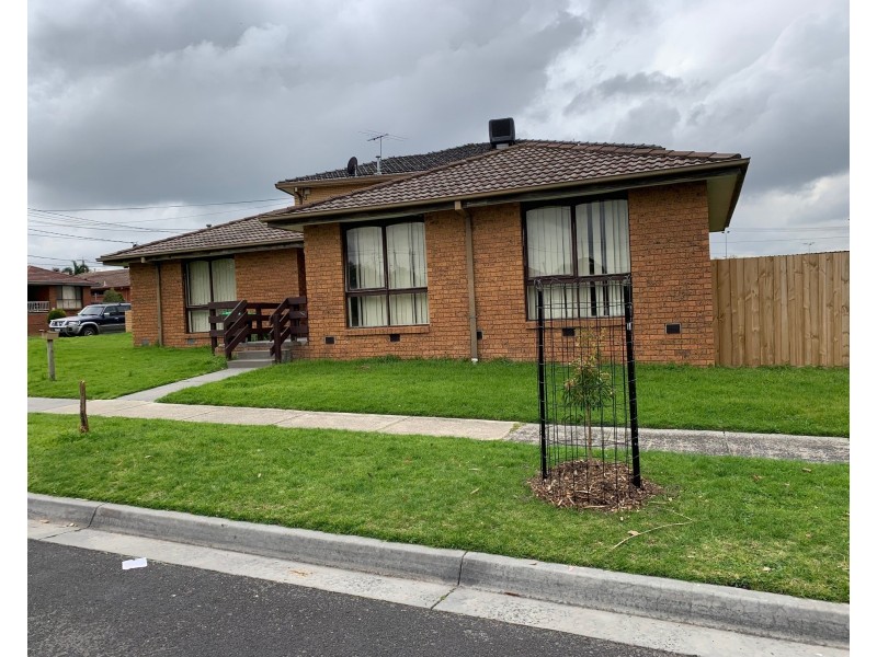 8 Iena Street, Dandenong VIC 3175