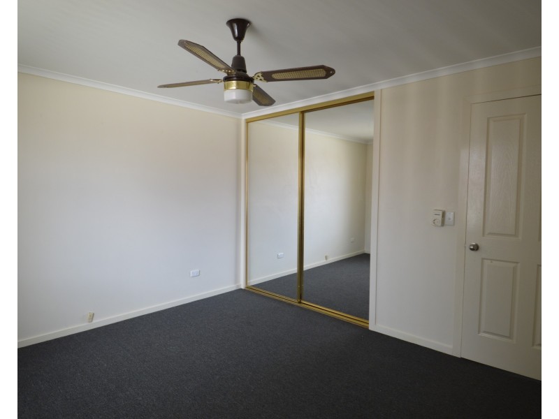 7  Cardamon Drive, Hallam VIC 3803