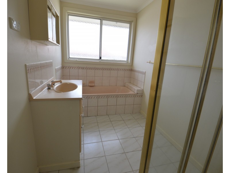 7  Cardamon Drive, Hallam VIC 3803
