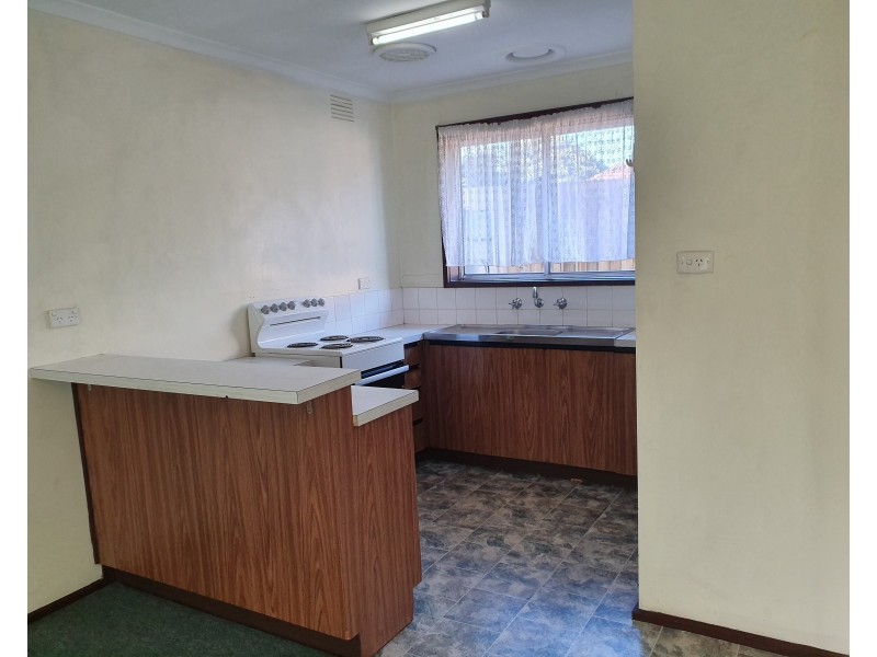 1/49 Taylor Street, Cranbourne VIC 3977