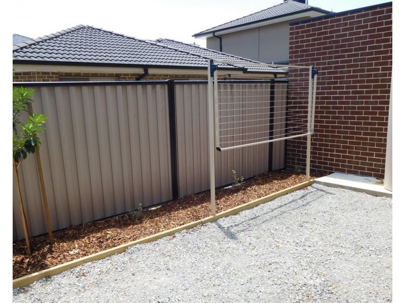 3/4 Canberra Avenue, Dandenong VIC 3175