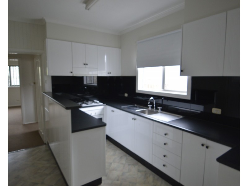 15 Herbert Street, Dandenong VIC 3175