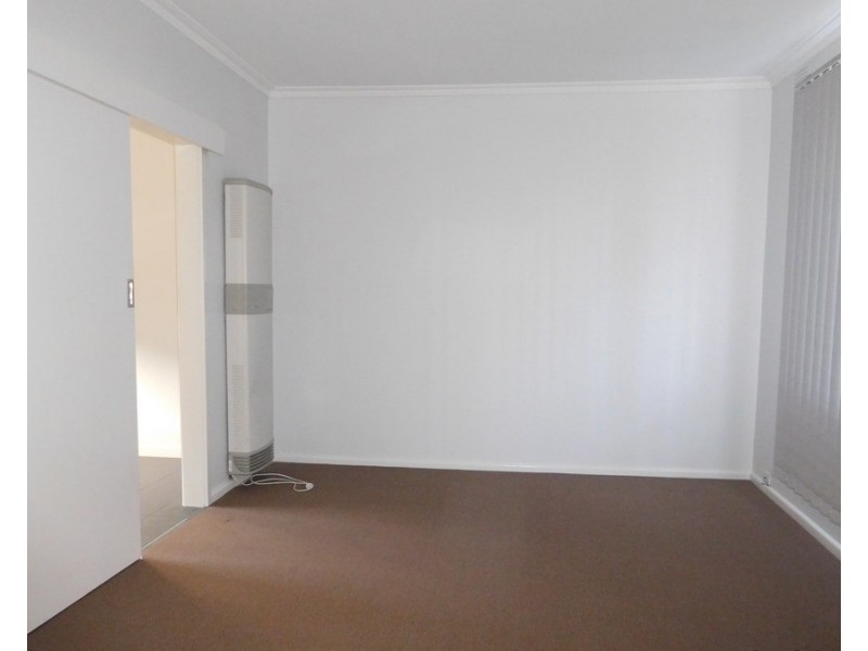 1/1 James Street, Dandenong VIC 3175