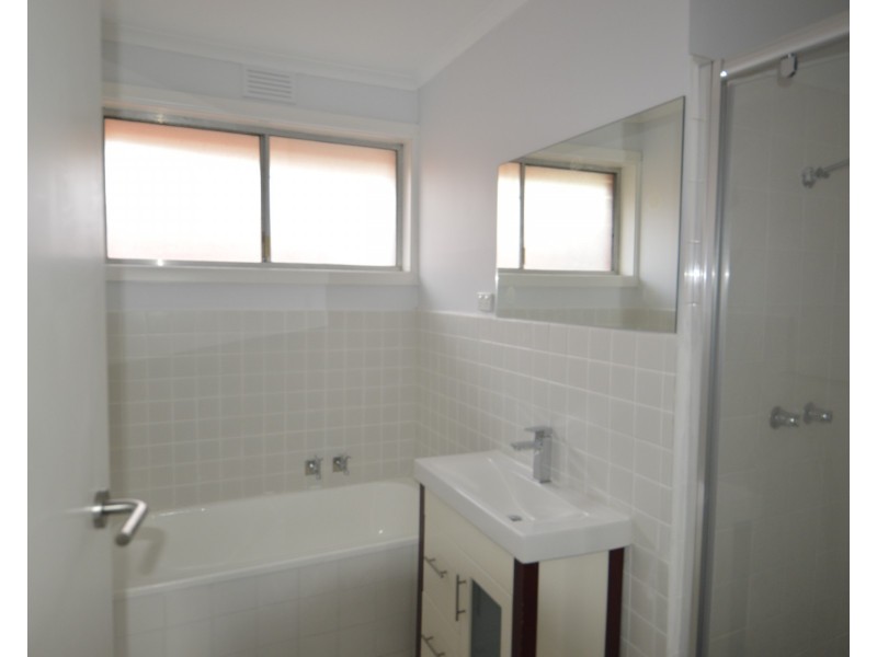 1/1 James Street, Dandenong VIC 3175