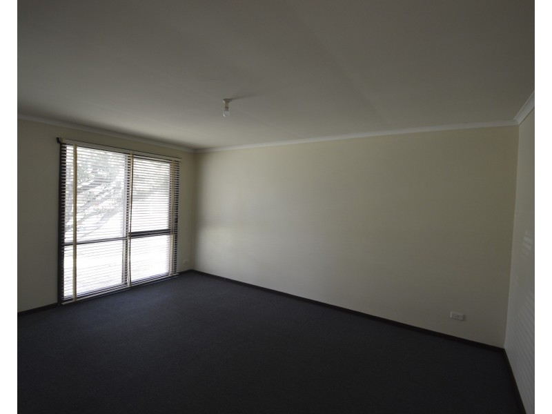 2/23 Purley Drive, Dandenong North VIC 3175
